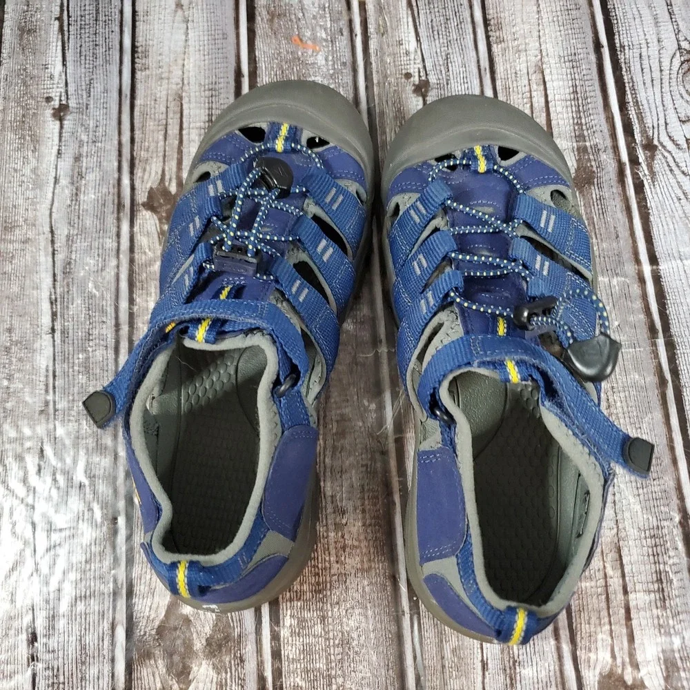 Keen Youth Newport H2 Waterproof Sandals Blue Yellow Hiking Outdoor Trail Size 5